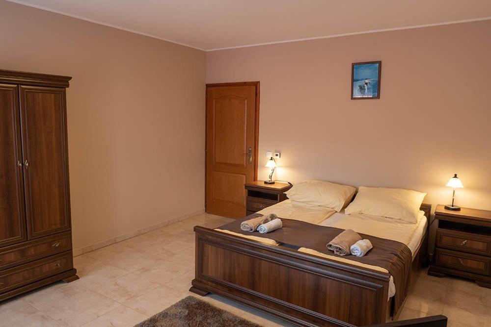 Alsoszuha Lovas Vendeghaz Bed & Breakfast ภายนอก รูปภาพ