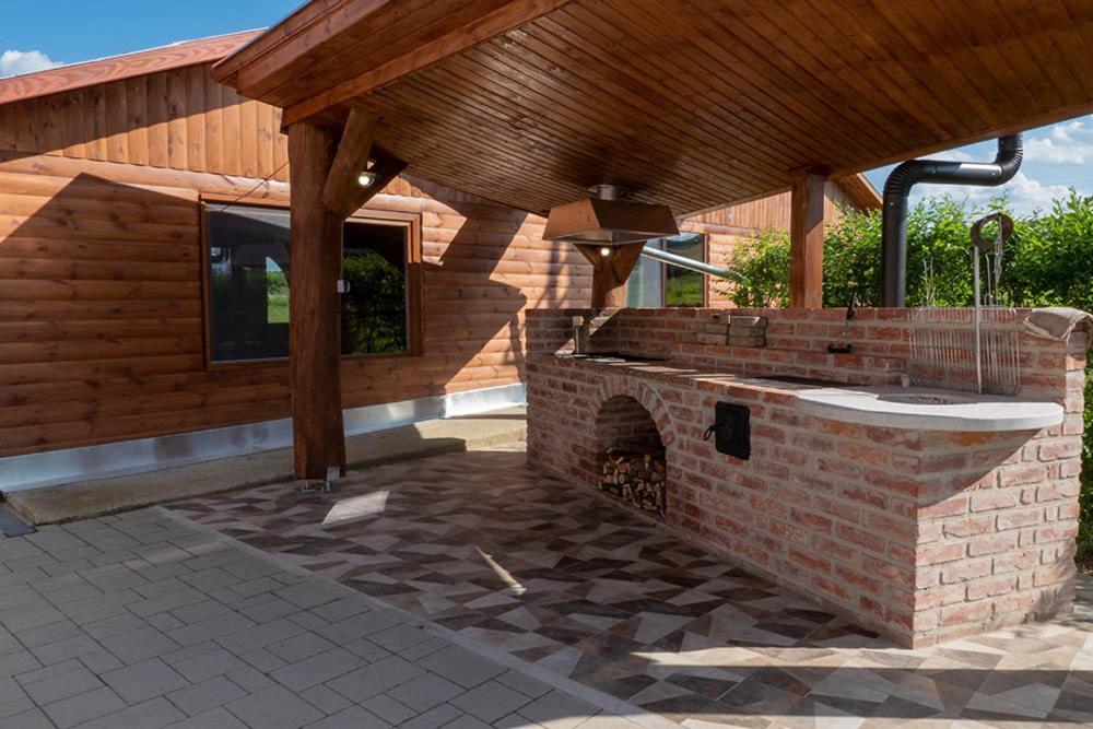 Alsoszuha Lovas Vendeghaz Bed & Breakfast ภายนอก รูปภาพ